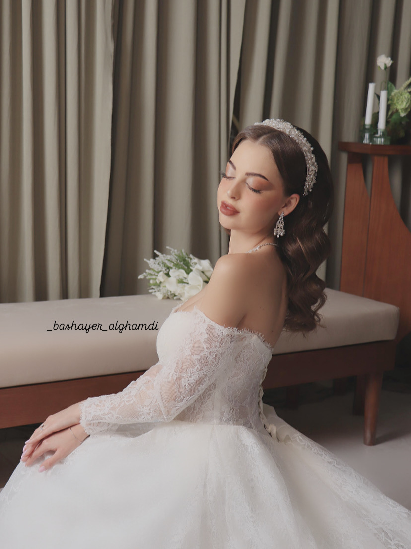شغلي على مودل صوفي لوك عروس 👰🏻‍♀️