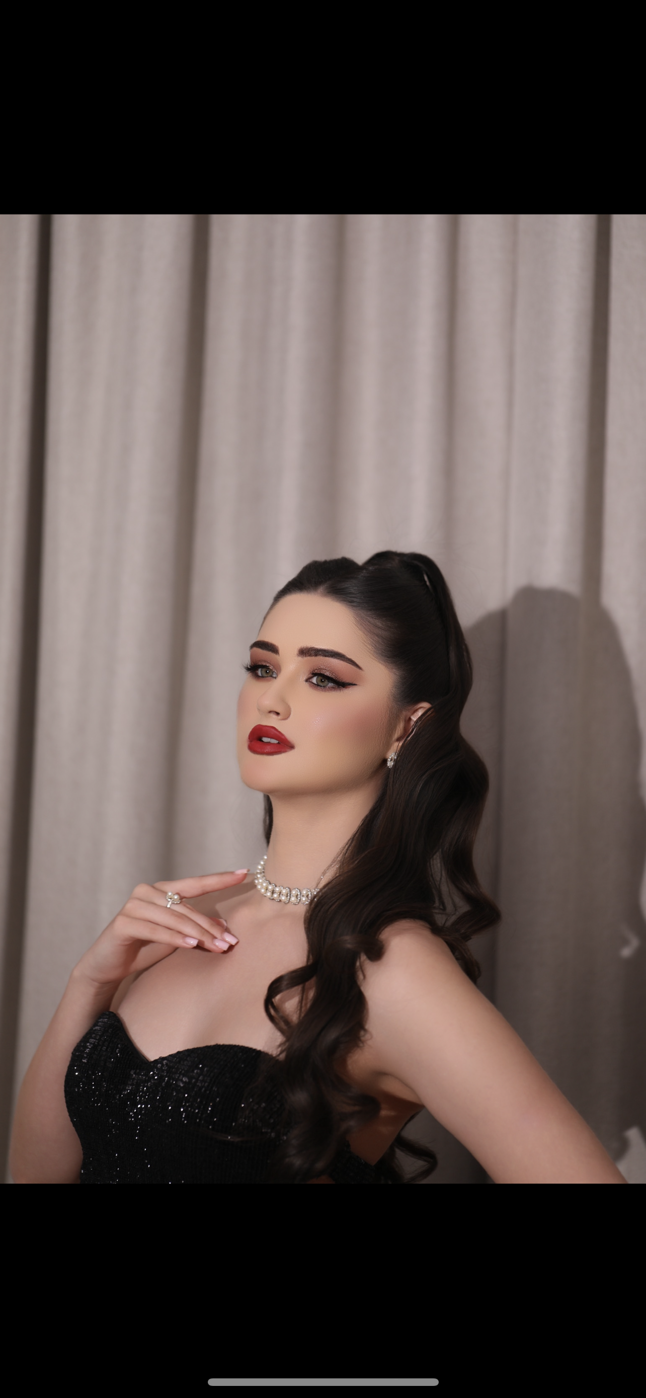 حلا العنزي
